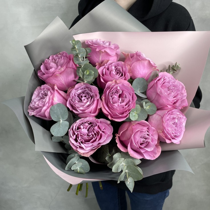 Букет из 11 роз Queens Crown