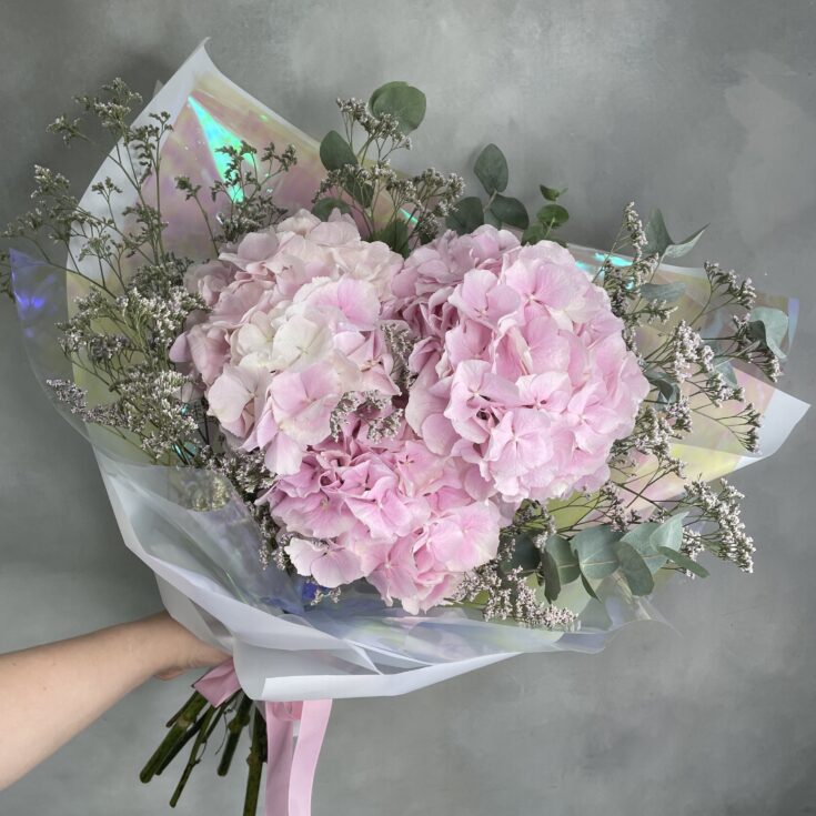 Букет гортензий Pink M