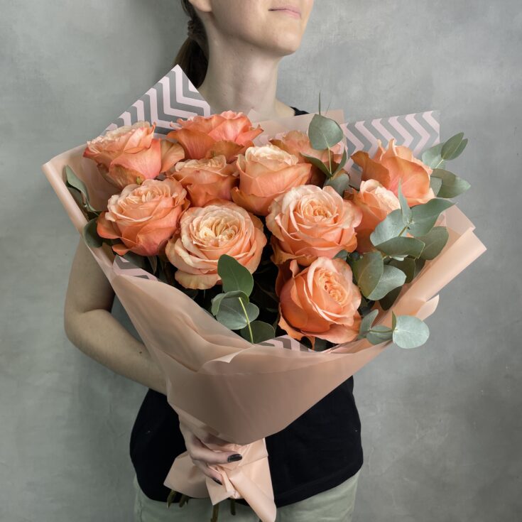 Букет из 11 роз Kahala
