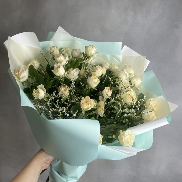 Букет кустовых роз Summer Rose M